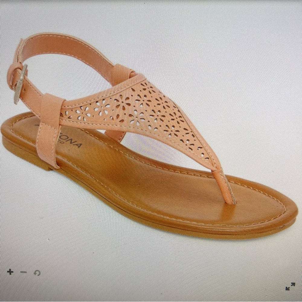 Arizona coral T-Strap Flat Sandals, size 9, NWT